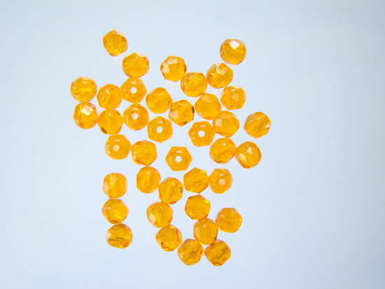 Brúsené korálky 4 mm