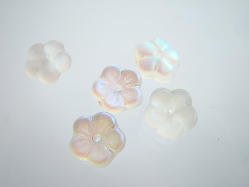 Mačkané korálky 8 x 3 mm