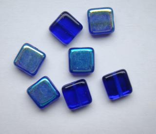 Mačkané korálky 8,5 x 8,5 x 3,5 mm